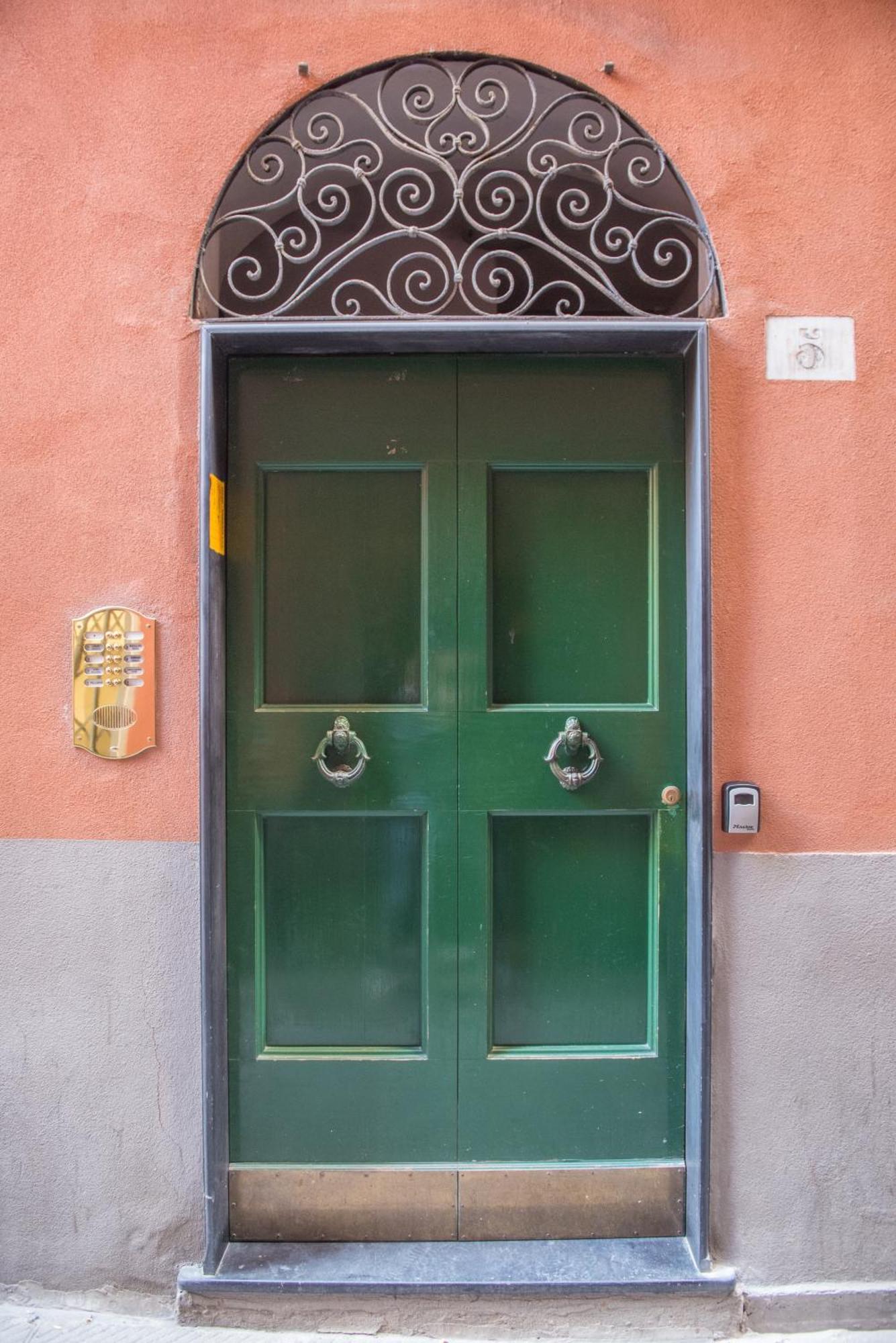 Free Parking - Appartamento In Centro Storico A Genova Екстериор снимка