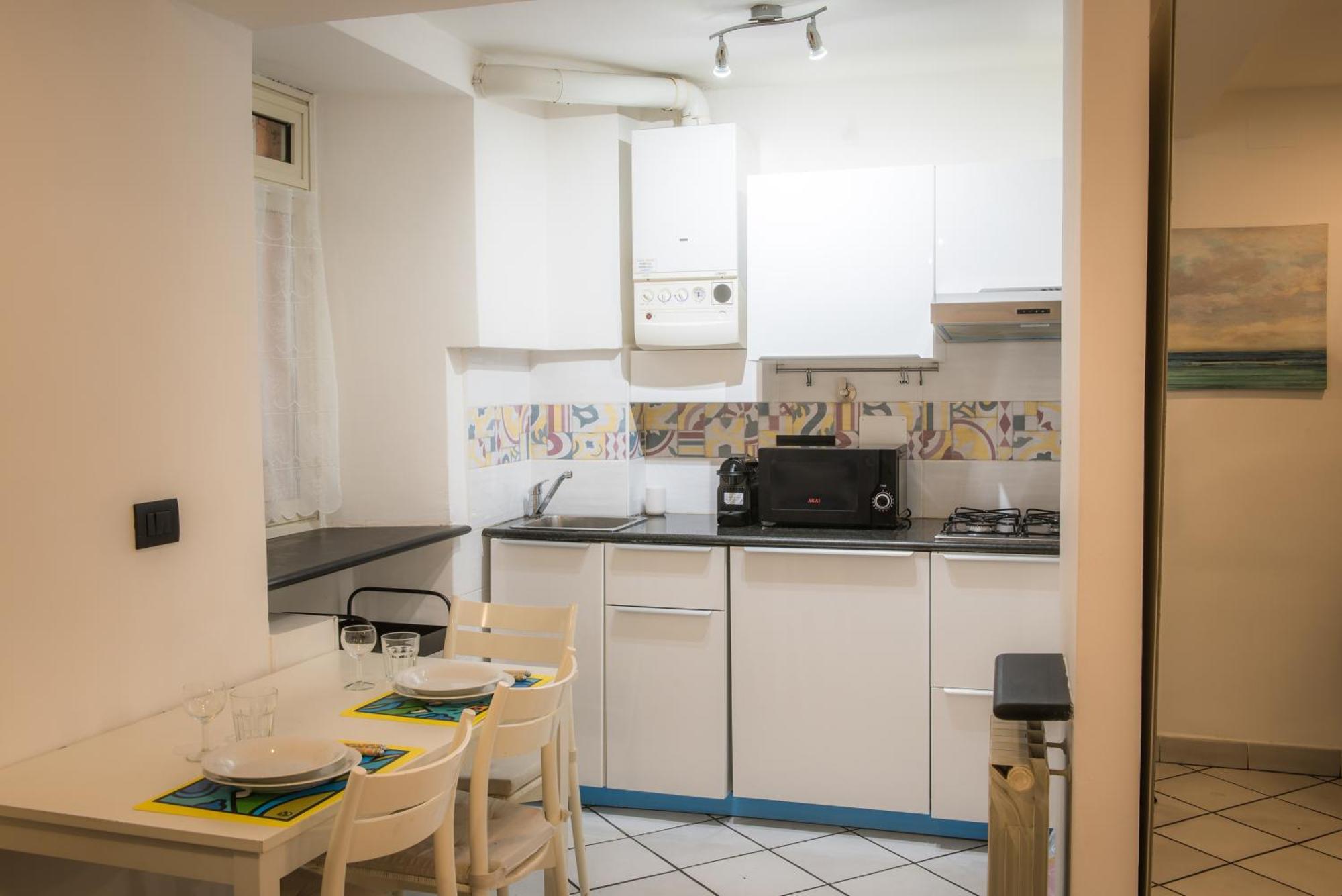 Free Parking - Appartamento In Centro Storico A Genova Екстериор снимка
